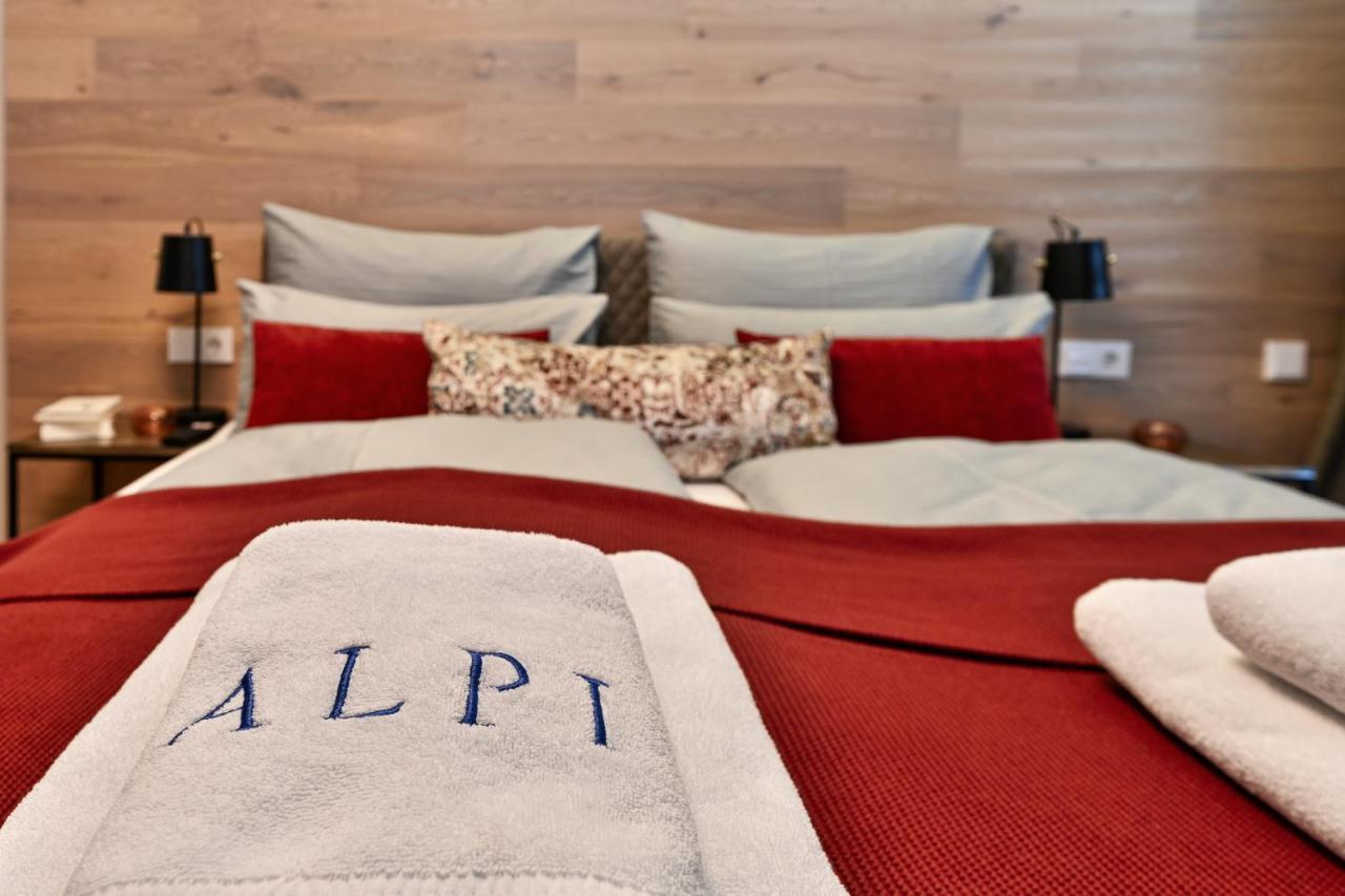 Boutique Chalets Alpi - Private Sauna & Cinema Garmisch-Partenkirchen Dış mekan fotoğraf